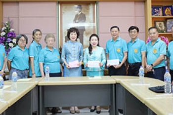 งานประจำปีพิธีบริจาคทาน “ทิ้งกระจาด” งานประจำปีพิธีบริจาคทาน “ทิ้งกระจาด”